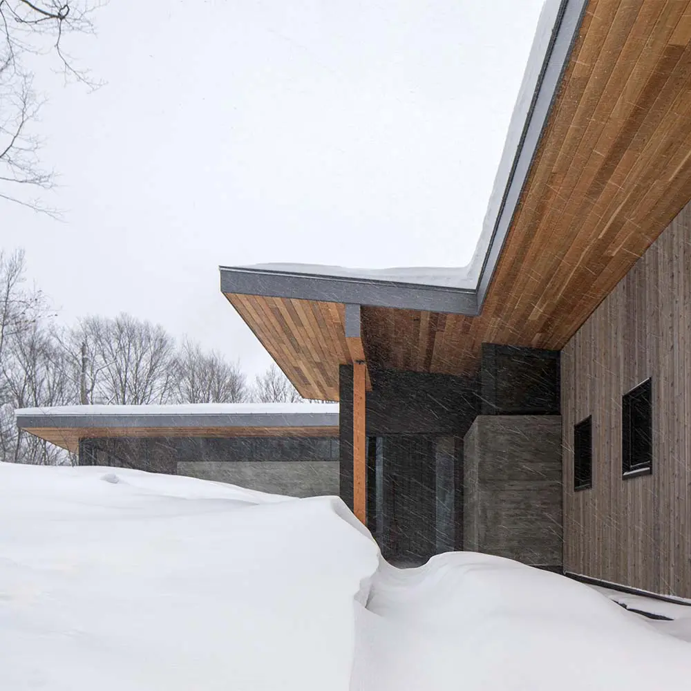 La experiencia espacial en esta casa diseñada para salvaguardar las memoria familiar