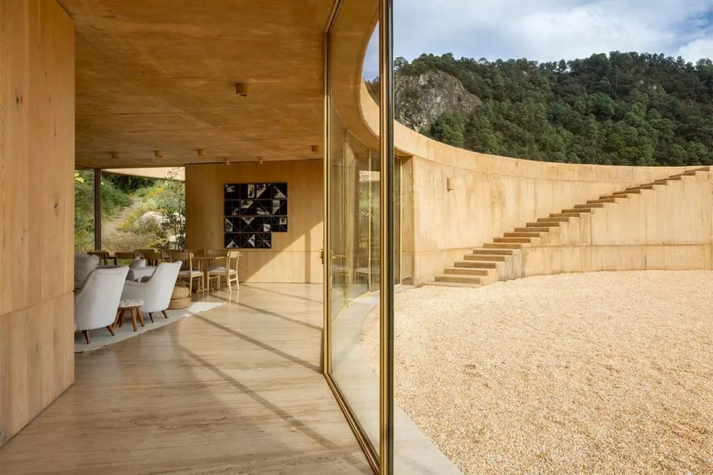 Esta casa en méxico propone una arquitectura experimental que inspira