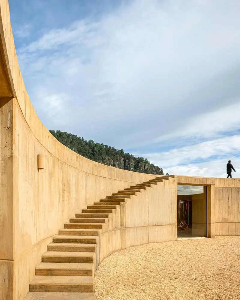 Esta casa en méxico propone una arquitectura experimental que inspira