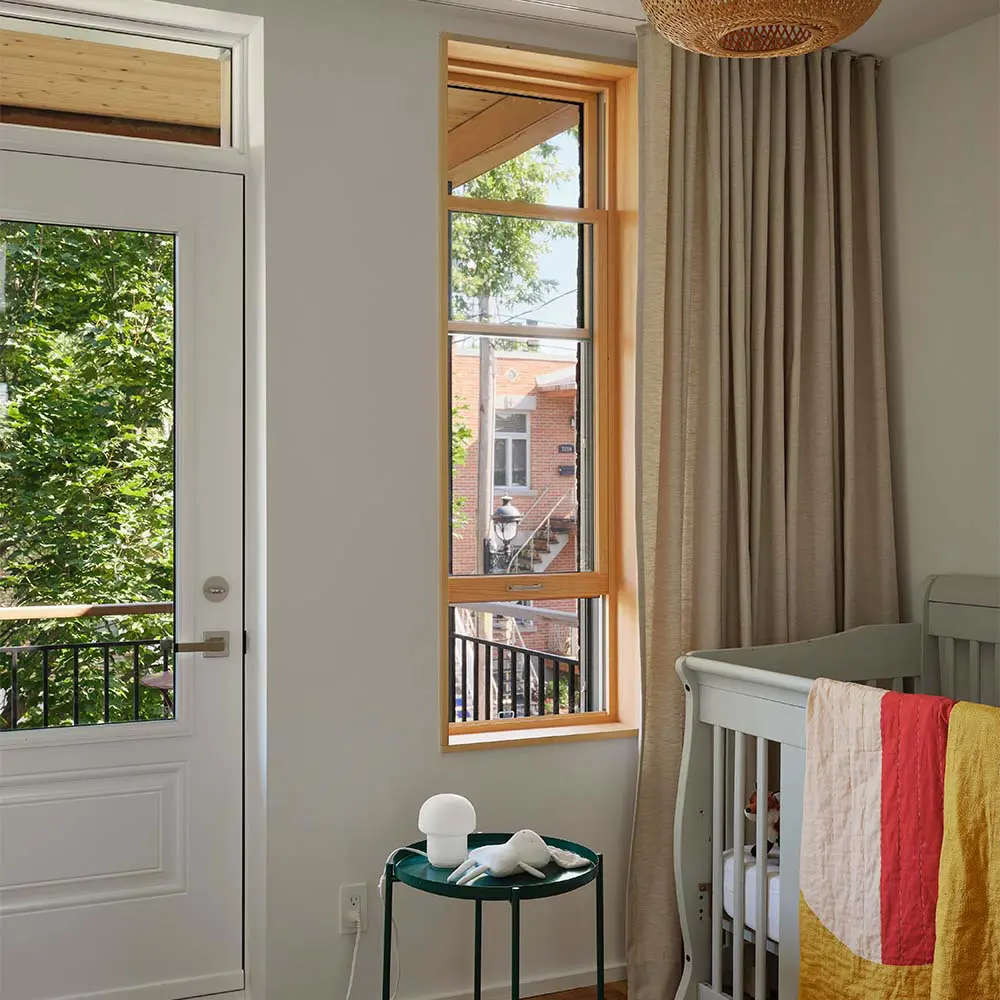 Así se transformó un dúplex para convertirse en una casa flexible y sostenible