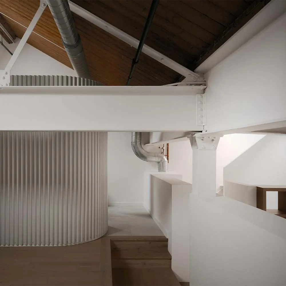 La transformación de un antiguo edificio en un ‘loft’ atemporal, flexible y habitable