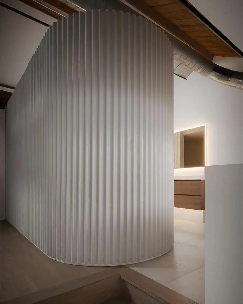 La transformación de un antiguo edificio en un ‘loft’ atemporal, flexible y habitable