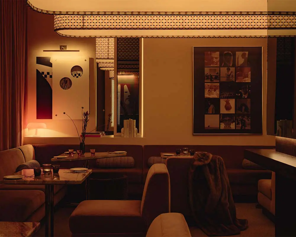 Un restaurante bar que transforma tres momentos del día en una experiencia sensorial Un restaurante bar que transforma tres momentos del día en una experiencia sensorial