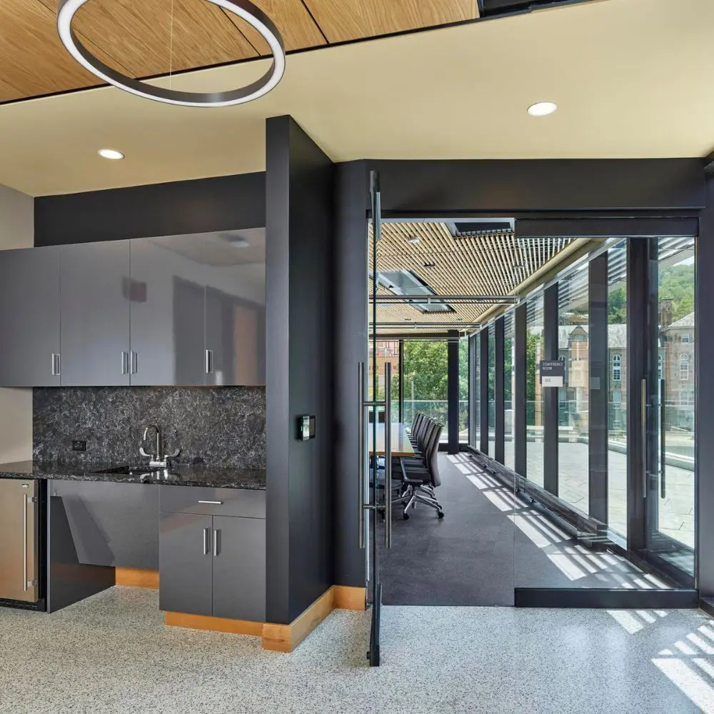 Así es el edificio donde la arquitectura y la tecnología transforman la educación