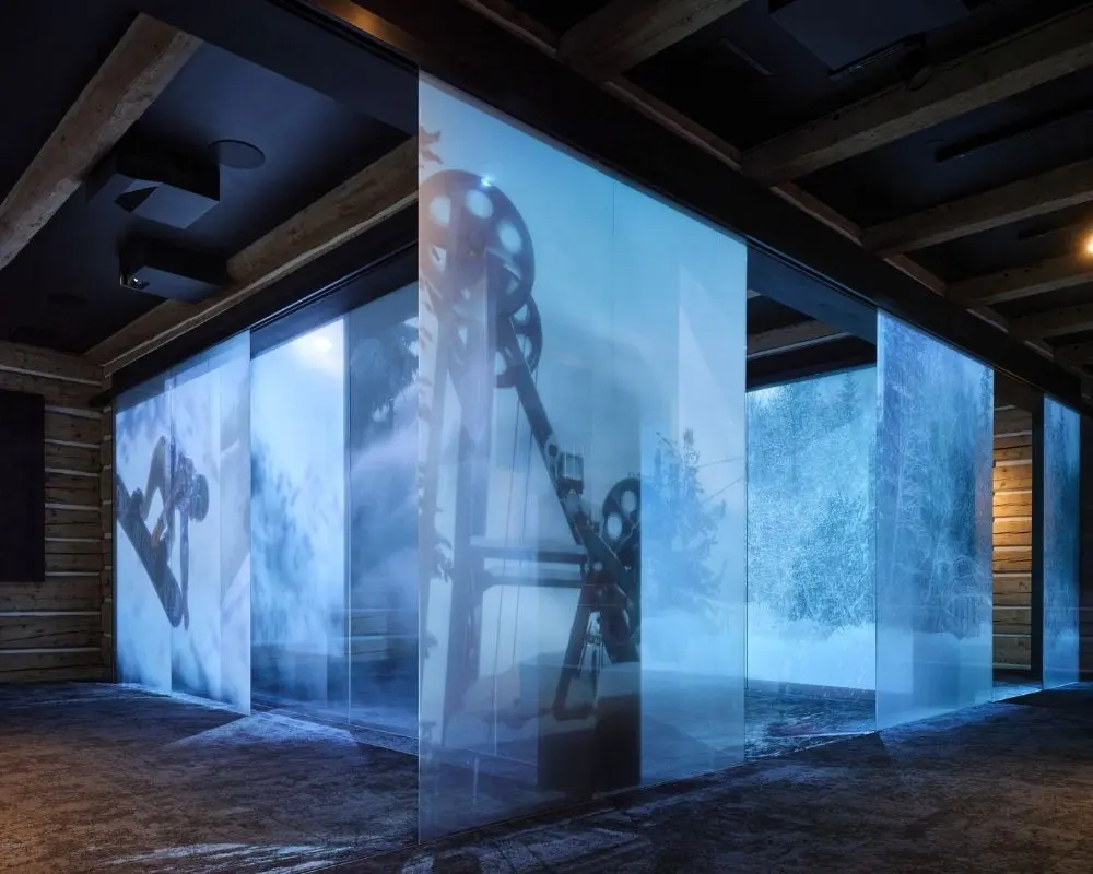 Un hotel de 1928 renace en las montañas checas: su nuevo diseño transforma la forma de habitar