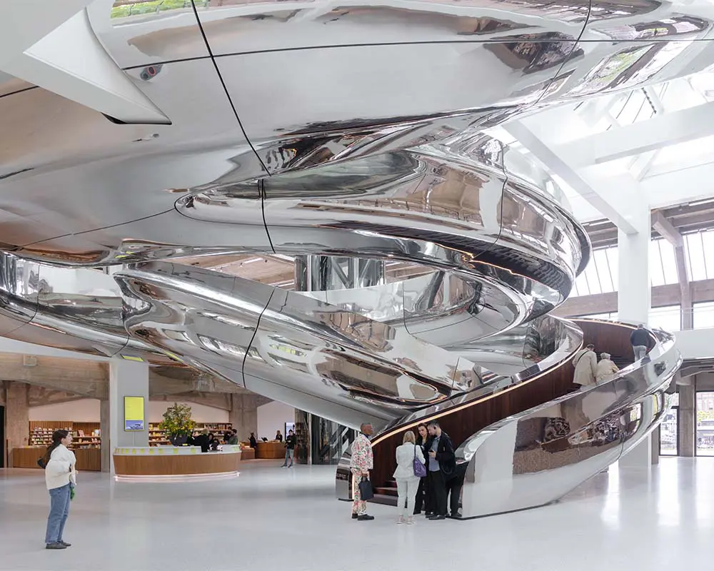 ¿un tobogán, una nave espacial? : así es el diseño del museo de la migración en róterdam