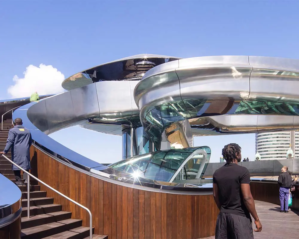 ¿un tobogán, una nave espacial? : así es el diseño del museo de la migración en róterdam