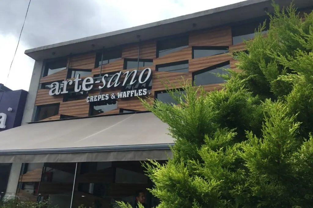 El arte de diseñar señalización para construir identidad en los espacios