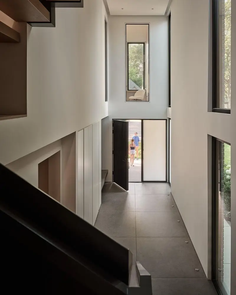 Un ejercicio de sobriedad donde cada detalle en esta vivienda compone un diseño limpio y sofisticado Diseño interior de vivienda