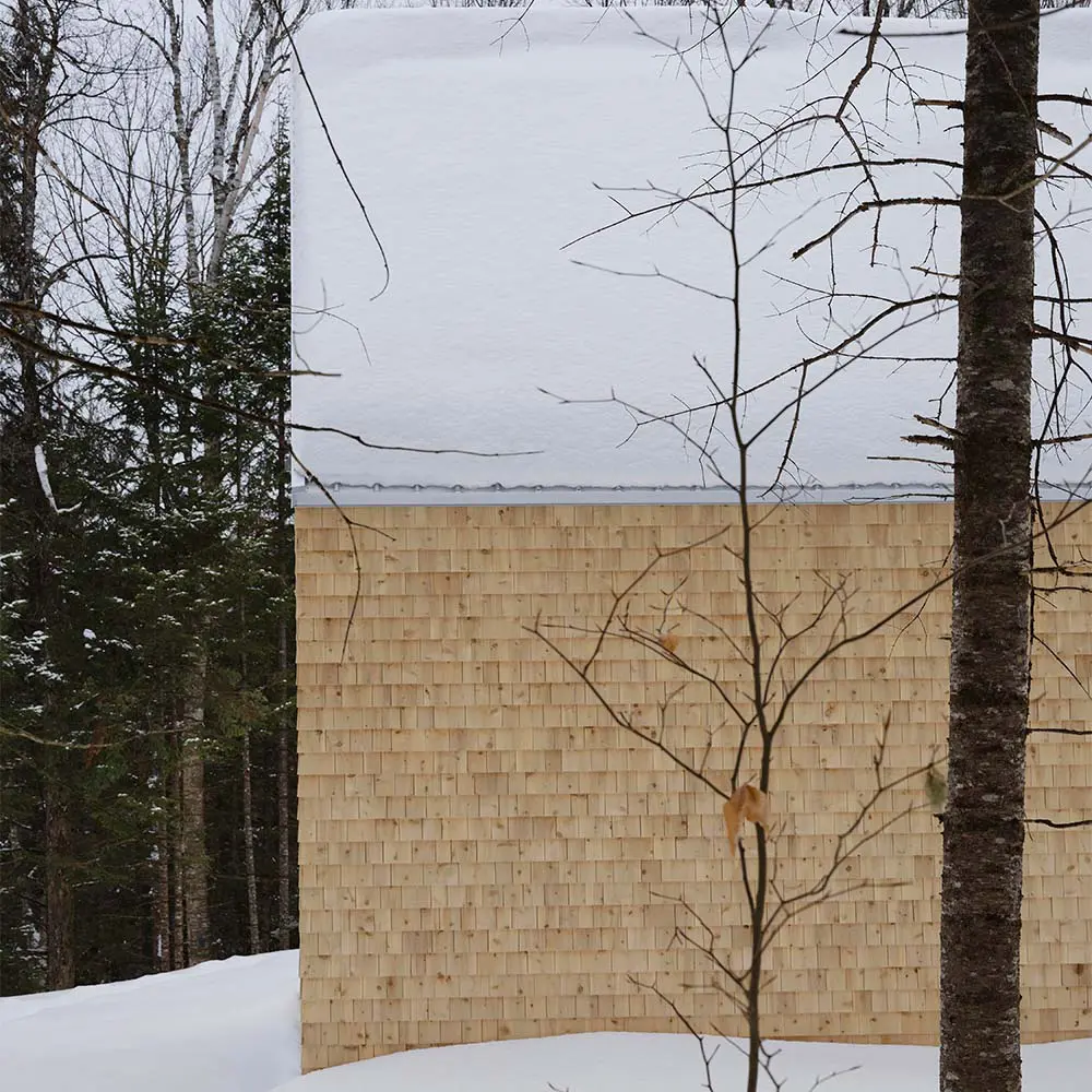 ¿le gustaría refugiarse de la nieve en esta cabaña? ¿le gustaría refugiarse de la nieve en esta cabaña?