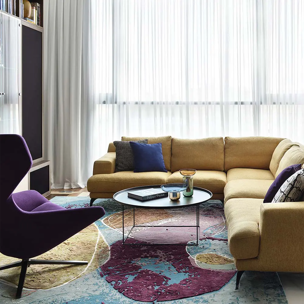 Una ‘casa galería’ donde la luz y el arte construyen una experiencia habitable