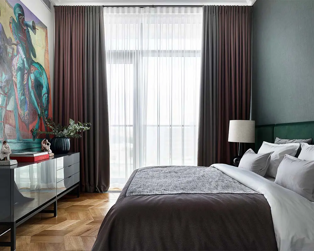 Una ‘casa galería’ donde la luz y el arte construyen una experiencia habitable