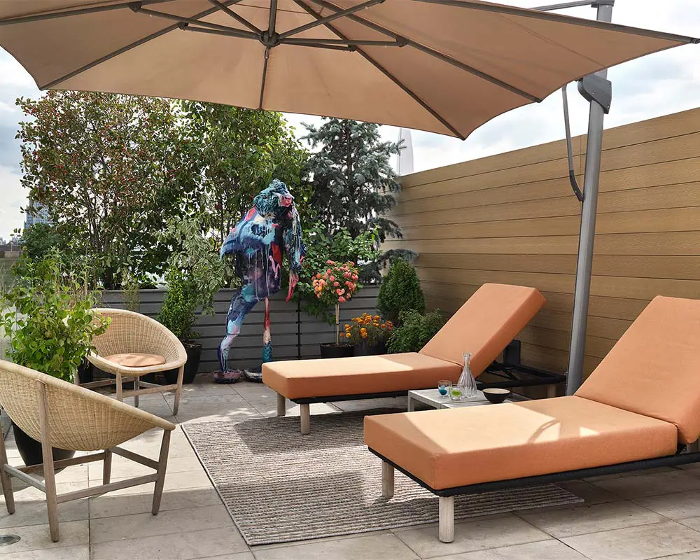 Una ‘casa galería’ donde la luz y el arte construyen una experiencia habitable