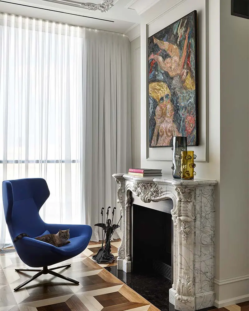 Una ‘casa galería’ donde la luz y el arte construyen una experiencia habitable