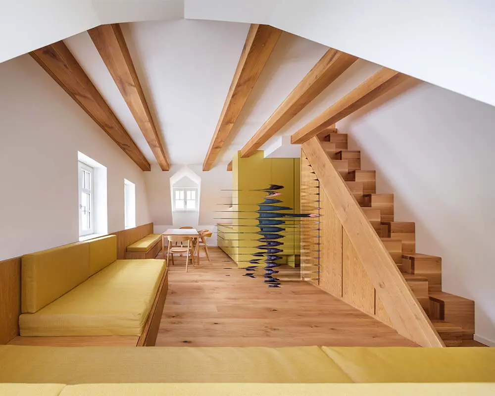 Reconstruir la vida: el antes y el después de una casa en república checa