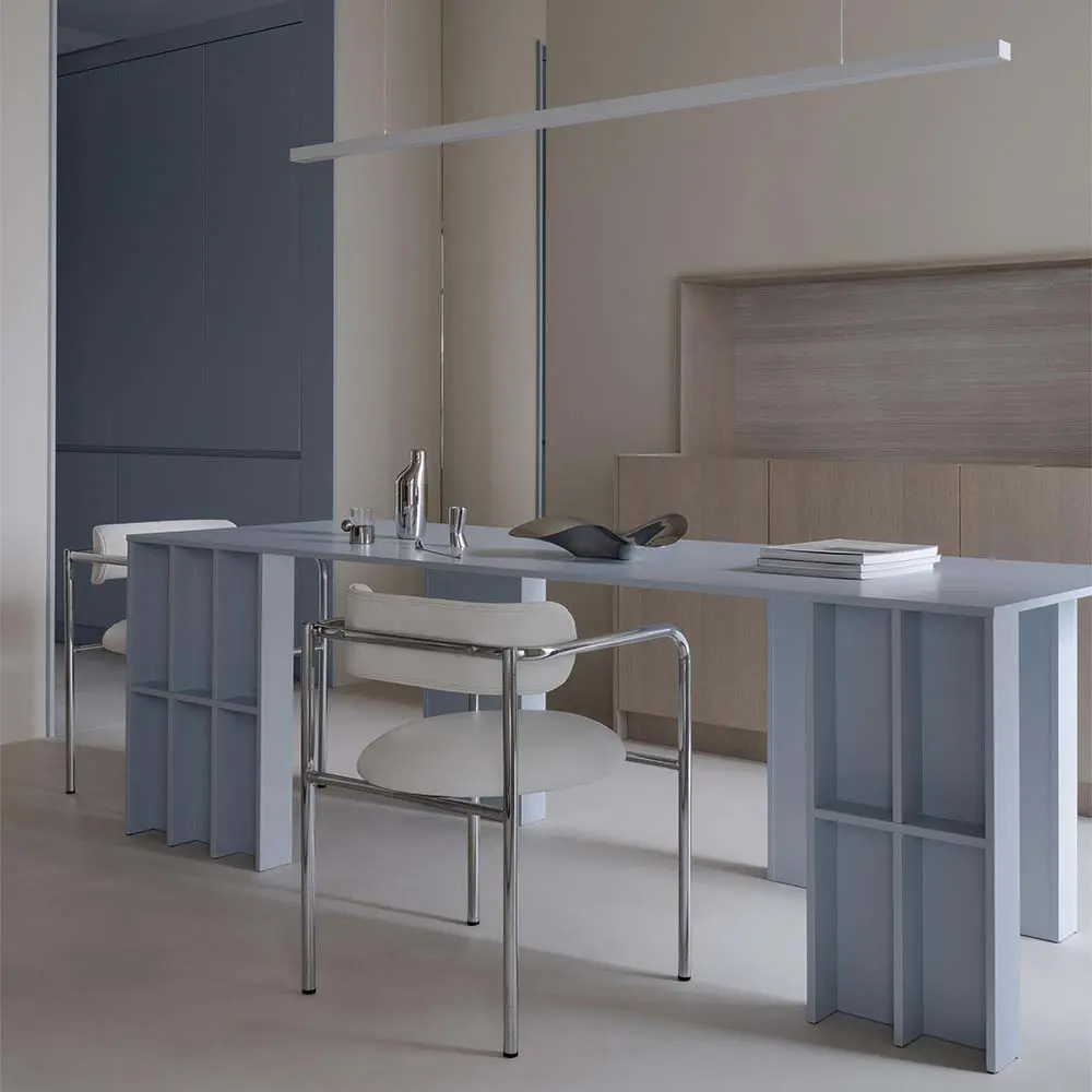 El diseño un interior de esta casa en rusia convierte la arquitectura en un sistema dinámico