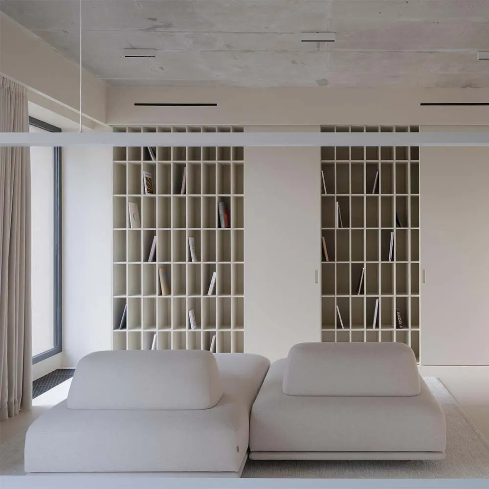 El diseño un interior de esta casa en rusia convierte la arquitectura en un sistema dinámico