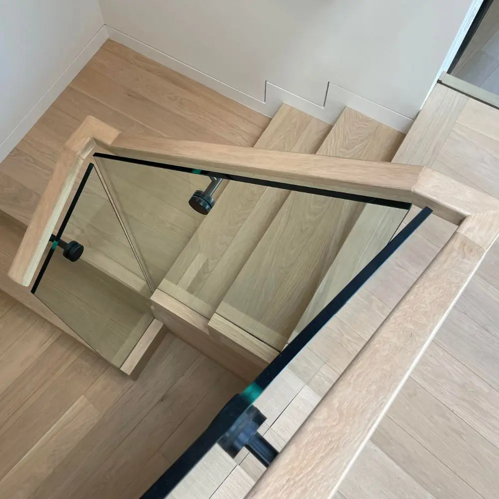 Una casa en los ángeles donde cada espacio es parte de una secuencia visual y sensorial