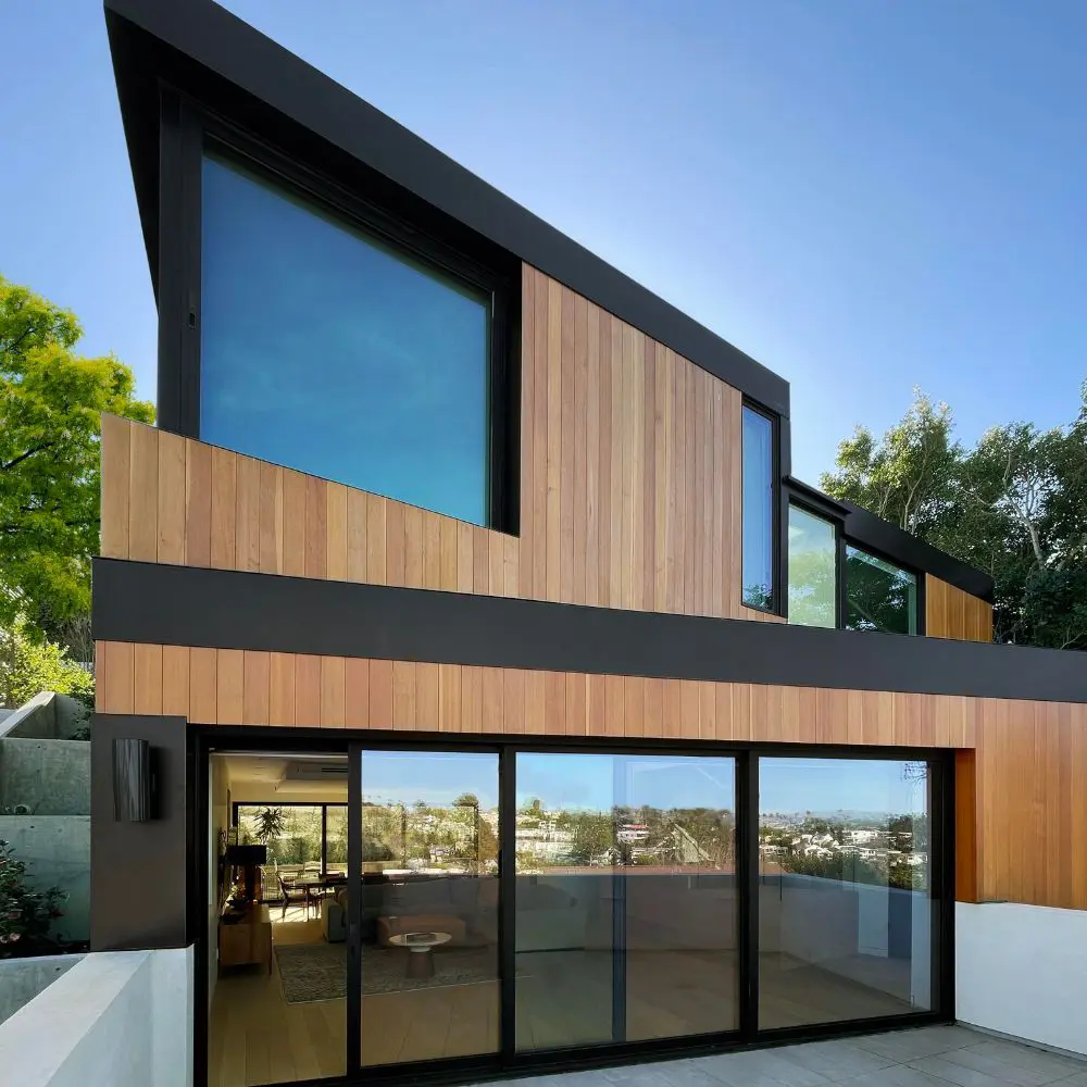 Una casa en los ángeles donde cada espacio es parte de una secuencia visual y sensorial