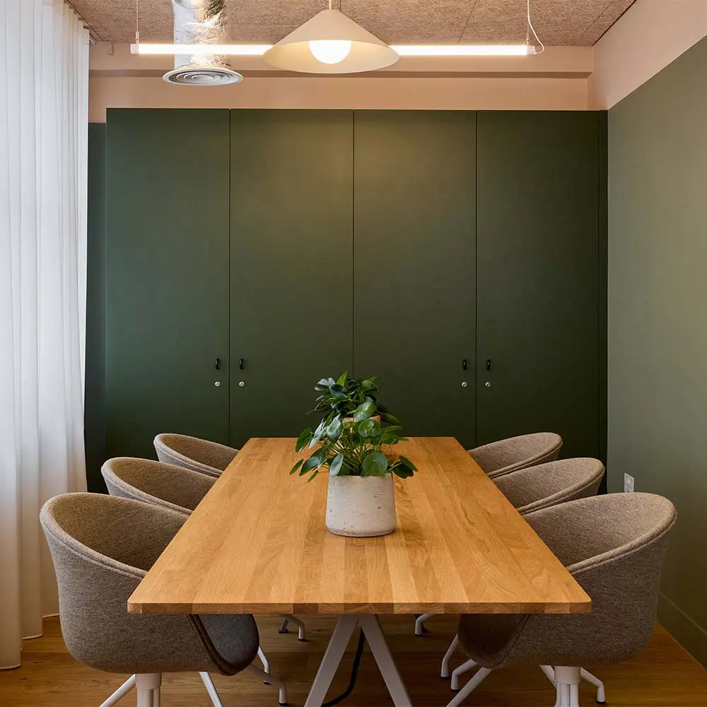 La transformación de este edificio en un ecosistema creativo inspirado en el cine