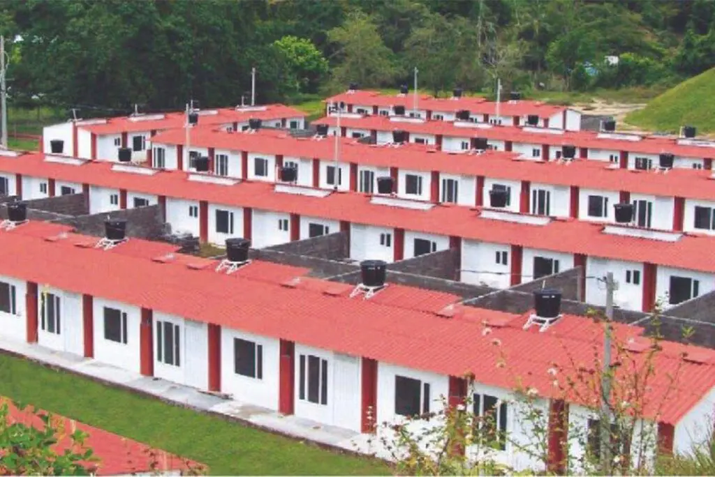 El arquitecto que redefinió la vivienda modular con eternit