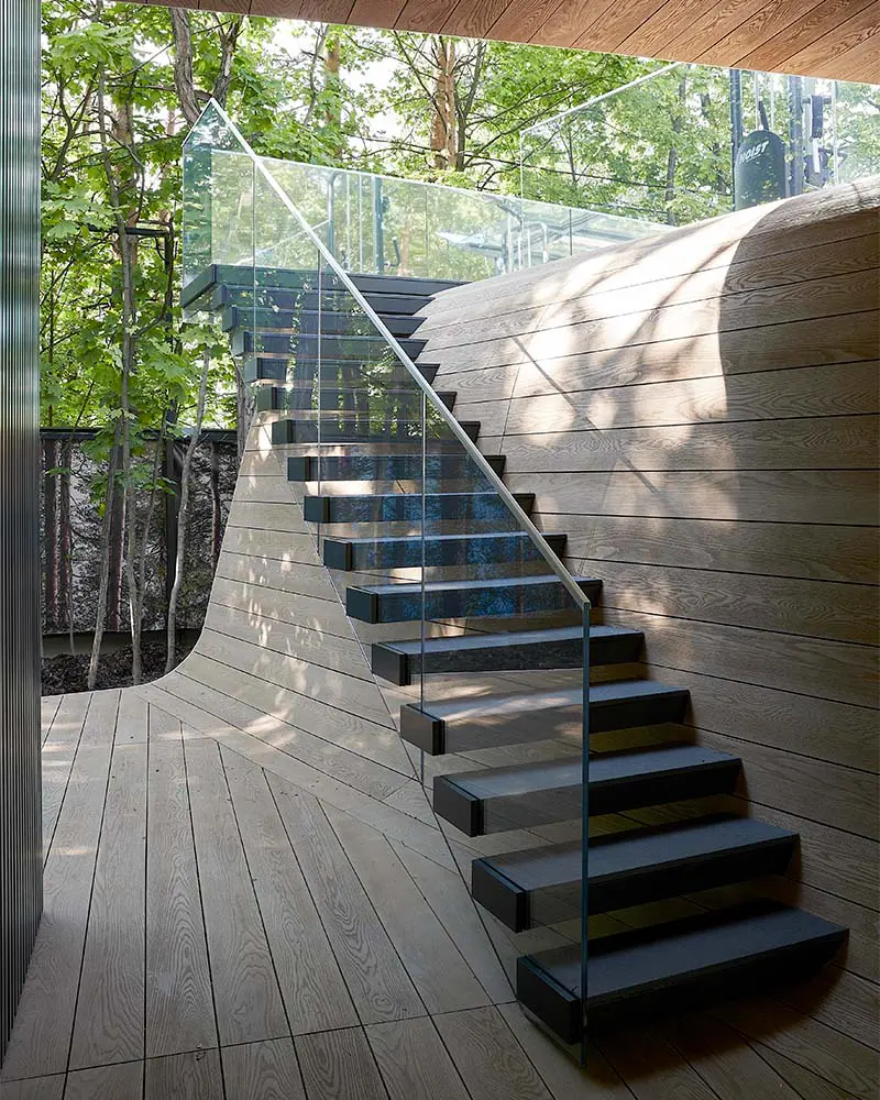 Un garaje que se despliega como una galería de autos en dubái Un garaje que se despliega como una galería de autos en dubái