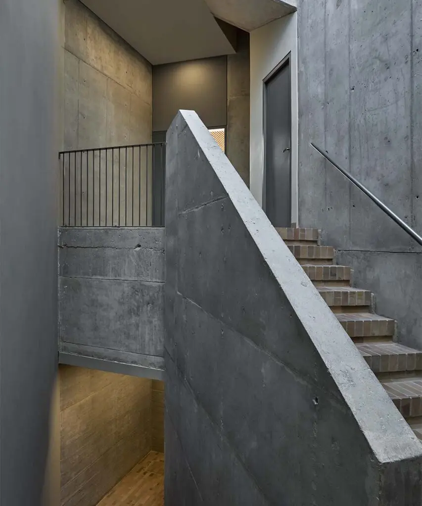 La caja de música: el edificio de la universidad de los andes, un escenario para vivir el arte La caja de música: el edificio de la universidad de los andes, un escenario para vivir el arte