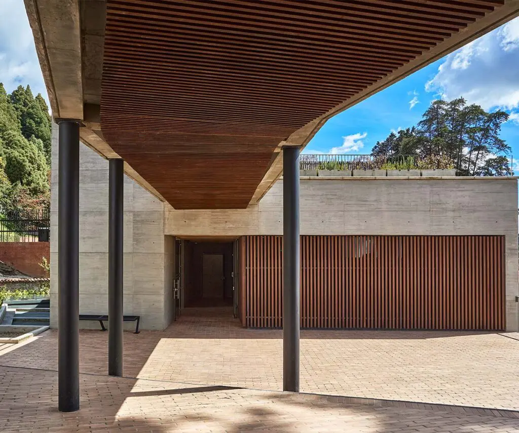 La caja de música: el edificio de la universidad de los andes, un escenario para vivir el arte La caja de música: el edificio de la universidad de los andes, un escenario para vivir el arte