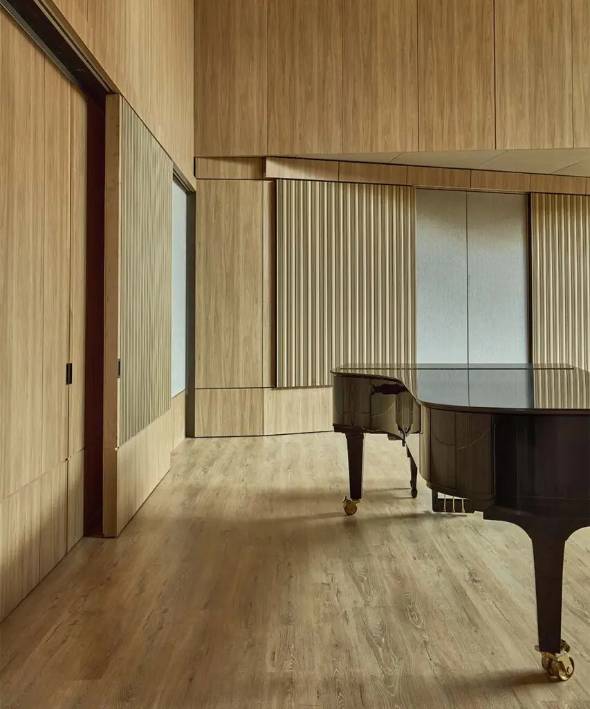 La caja de música: el edificio de la universidad de los andes, un escenario para vivir el arte La caja de música: el edificio de la universidad de los andes, un escenario para vivir el arte