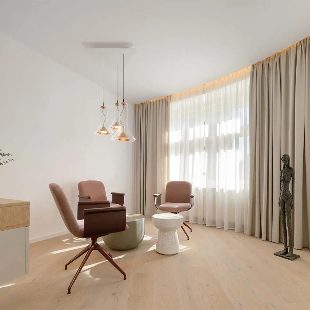 Una oficina que no abruma, no distrae y no cansa: así se diseño este espacio de trabajo Una oficina que no abruma, no distrae y no cansa: así se diseño este espacio de trabajo