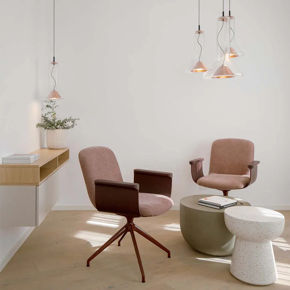 Una oficina que no abruma, no distrae y no cansa: así se diseño este espacio de trabajo Una oficina que no abruma, no distrae y no cansa: así se diseño este espacio de trabajo