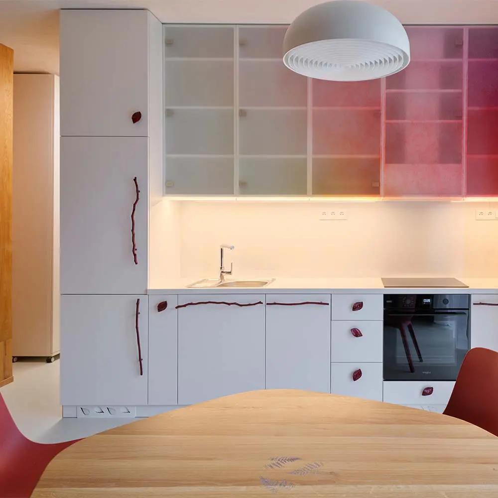 Un conjunto de casas hechas para descansar y trabajar rodeados de la naturaleza