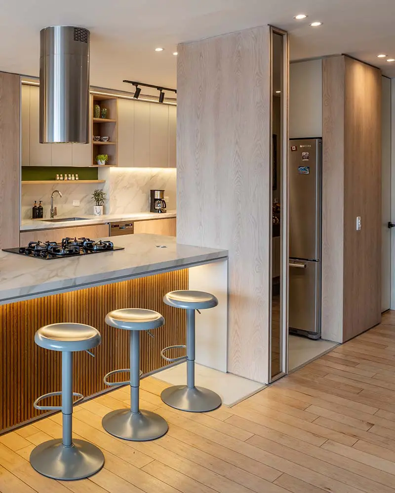 Una cocina que se reinventa como lugar de uso, encuentro y organización de la vida diaria