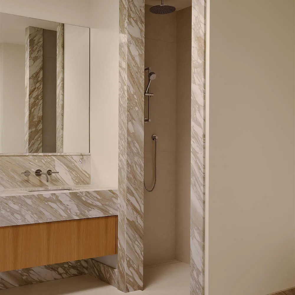 Un ejemplo de cómo modernizar una casa clásica sin perder su esencia