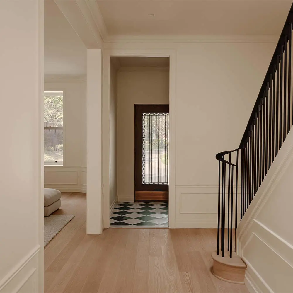 Un ejemplo de cómo modernizar una casa clásica sin perder su esencia