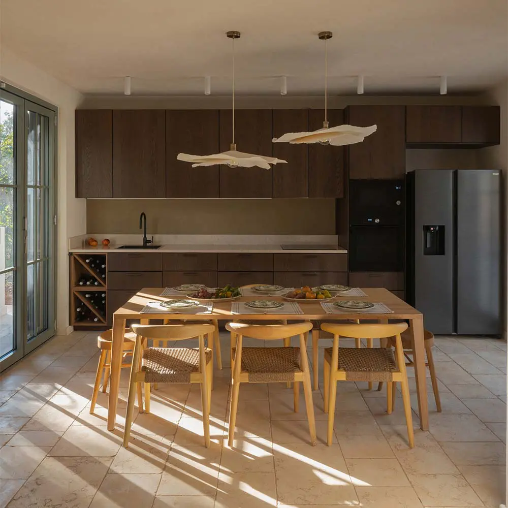 Una casa de vacaciones en italia diseñada para perder la noción del tiempo