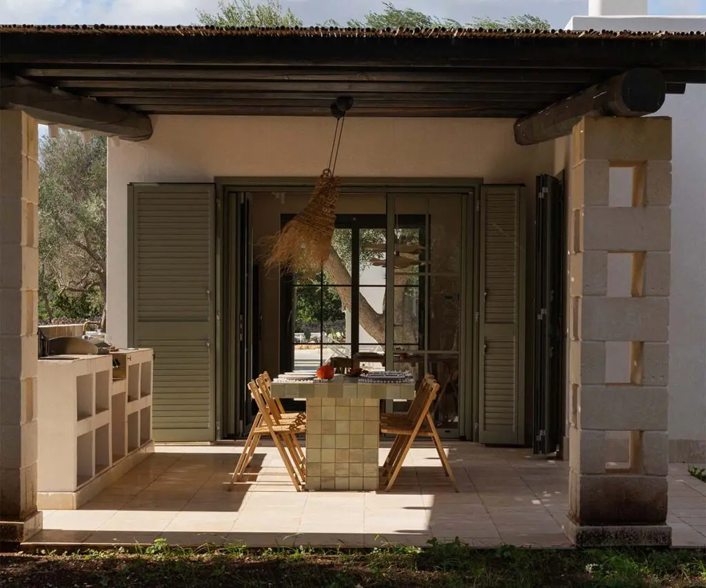 Una casa de vacaciones en italia diseñada para perder la noción del tiempo