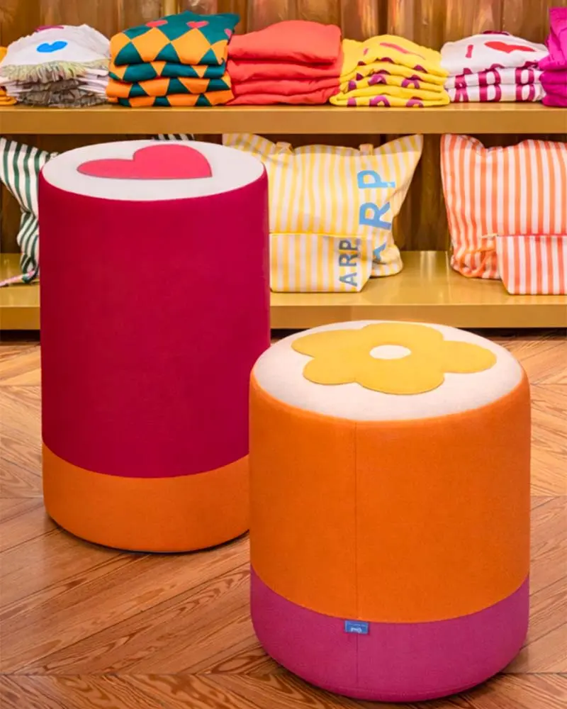 Una colección de objetos que celebra la alegría y la creatividad