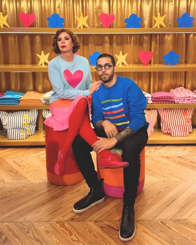 Una colección de objetos que celebra la alegría y la creatividad