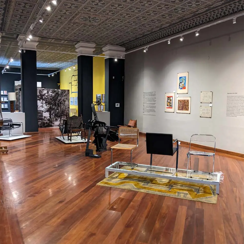 La arquitectura como práctica crítica entre la docencia, la investigación y la curaduría