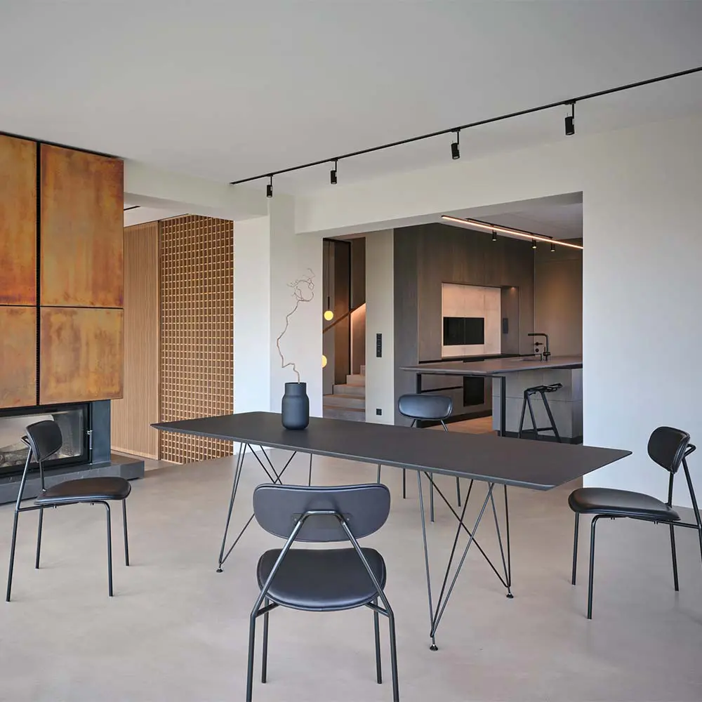 Una casa diseñada en los años treinta se adapta a las formas de vida actuales