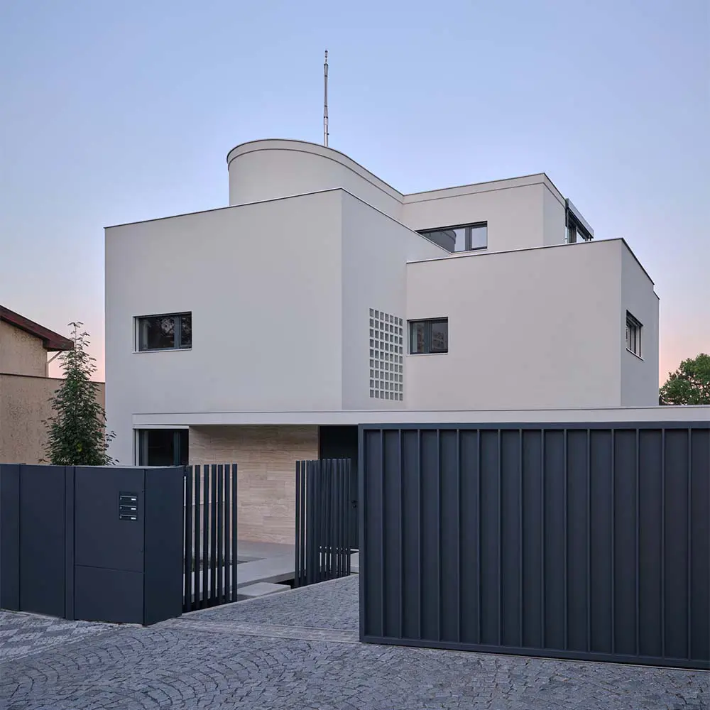 Una casa diseñada en los años treinta se adapta a las formas de vida actuales