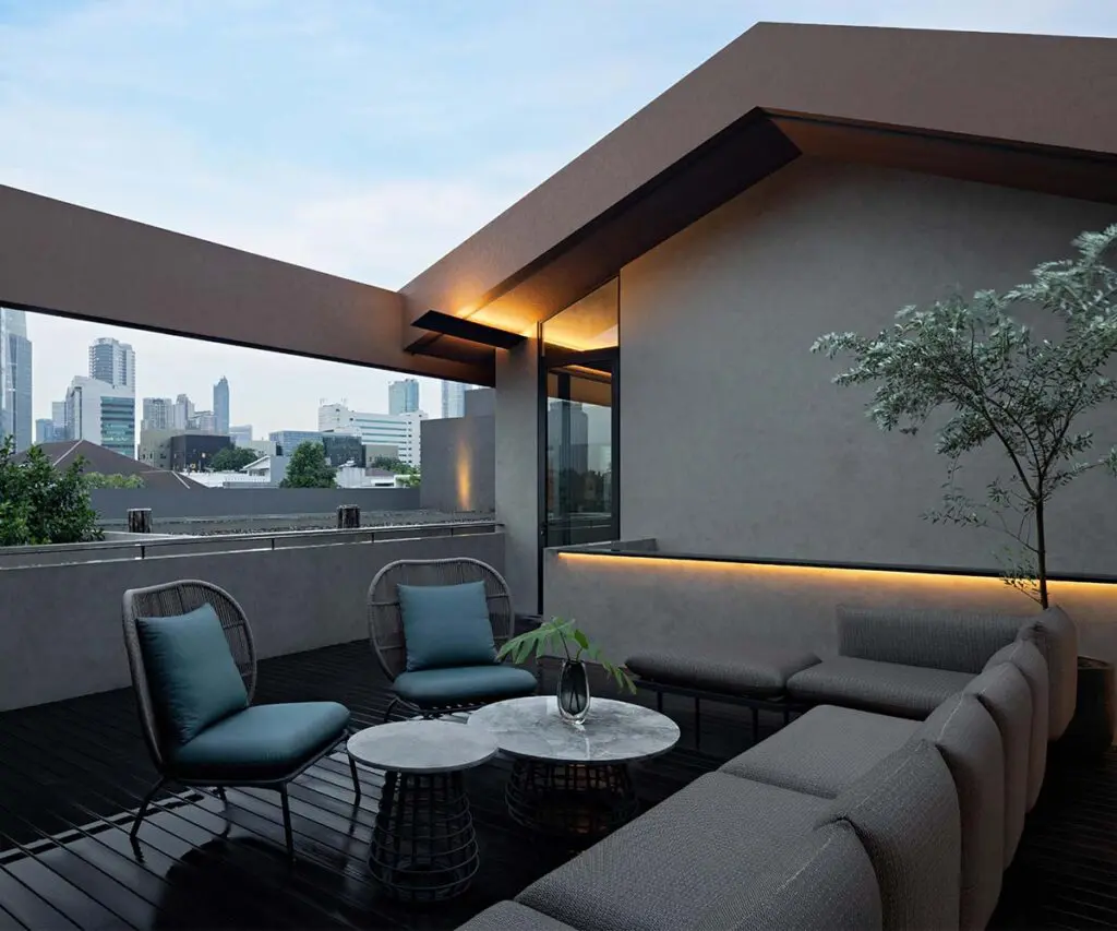 Esta casa tiene una inusual arquitectura abierta y llena de vegetación Esta casa tiene una inusual arquitectura abierta y llena de vegetación