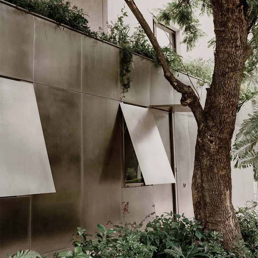 Una casa en méxico diseñada para que el paisaje sea el protagonista