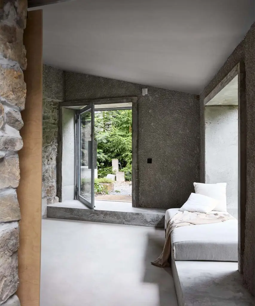 La renovación de esta casa de verano tiene como virtud la sencillez