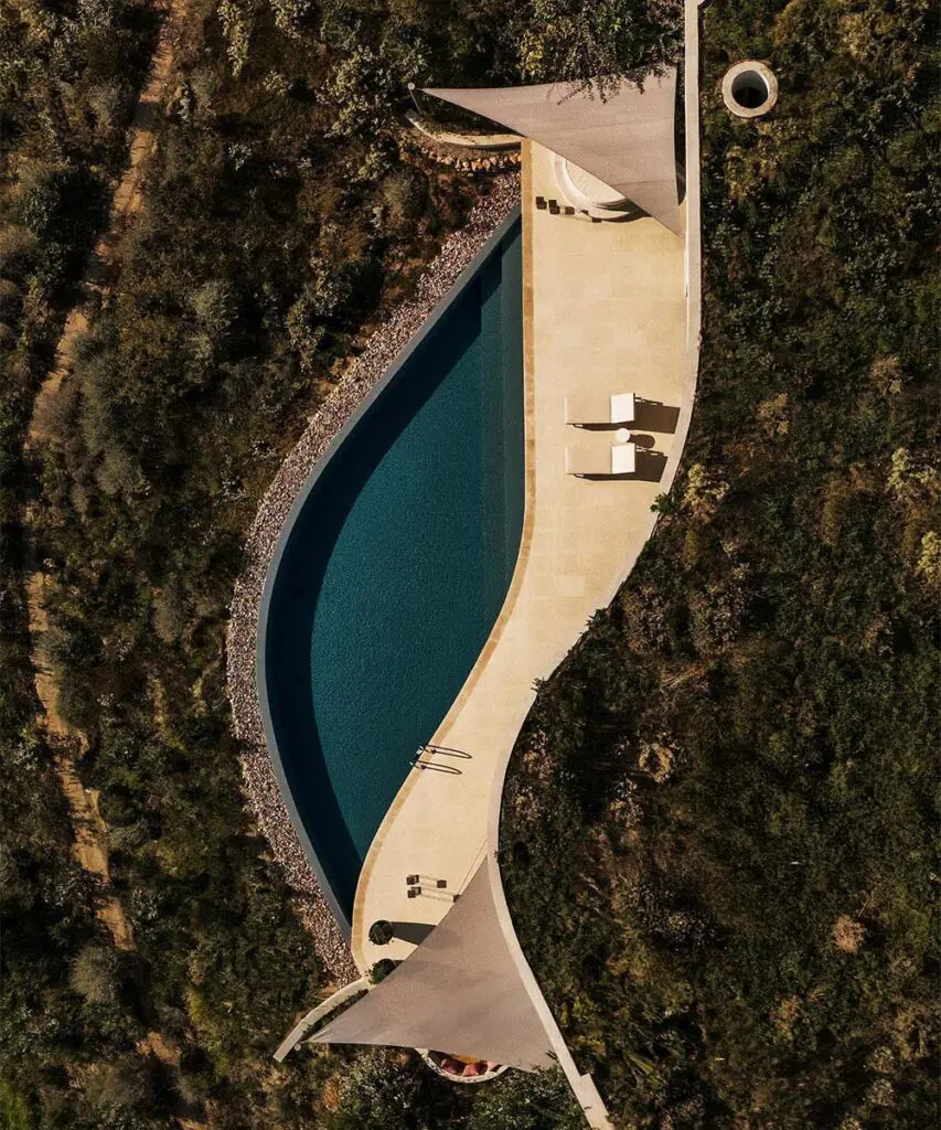El resort de lujo en grecia que redefine el bienestar a través de la arquitectura y la sostenibilidad
