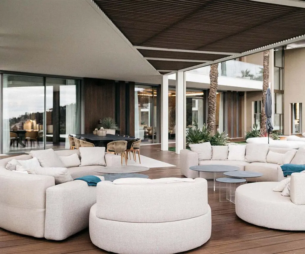 En esta villa de lujo en francia cada espacio despierta una emoción