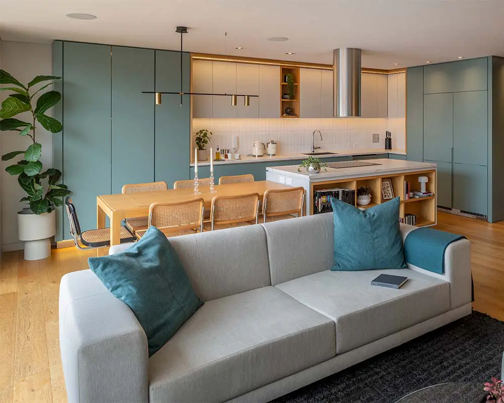 Este apartamento convierte la personalidad de sus dueños en el principal atractivo Apartamento renovado