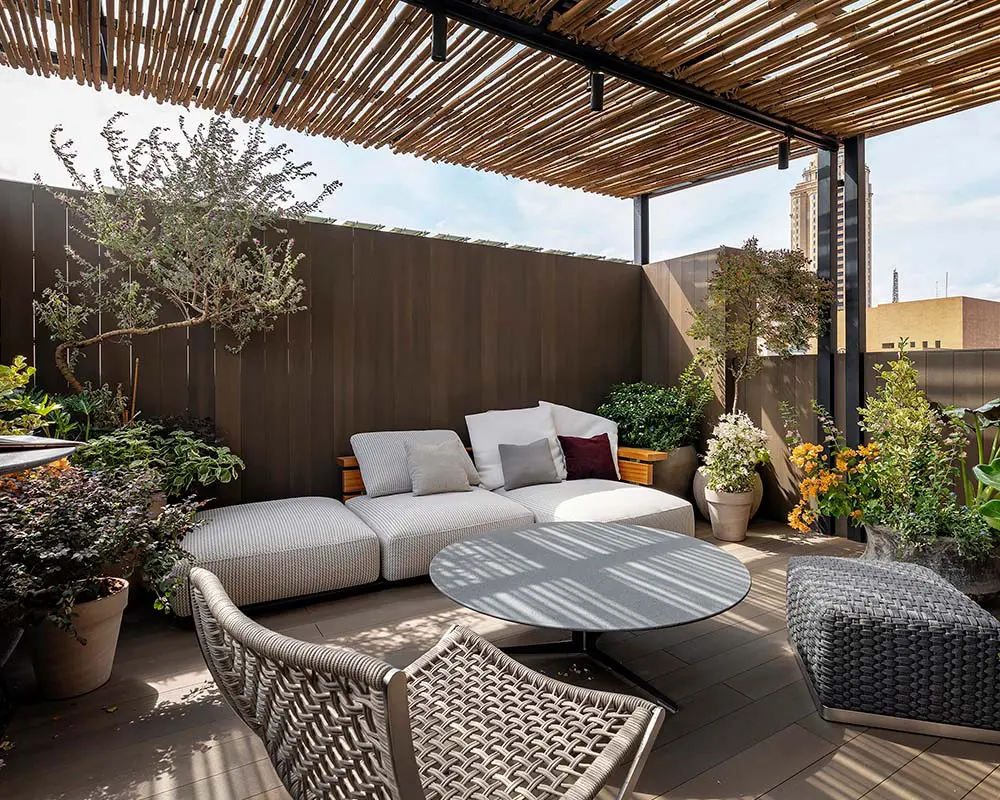 La nueva forma de diseñar interiores: un apartamento fragmentado a un hogar más fluido