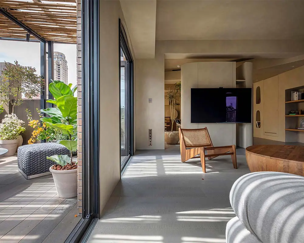 La nueva forma de diseñar interiores: un apartamento fragmentado a un hogar más fluido